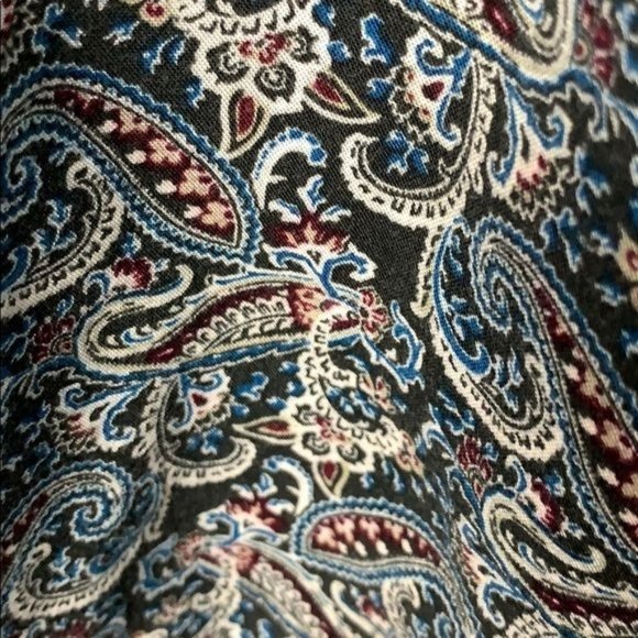 Aeropostale Juniors Small Blue Marron Paisley Blouse with Sherring Elastic Cap S - Picture 2 of 4